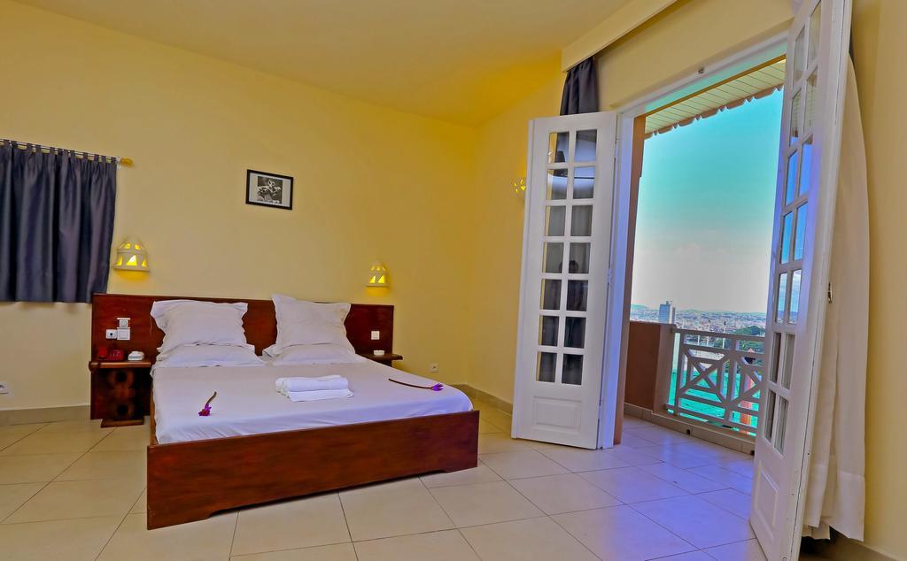 Le Lotus Bleu Hotel Antananarivo Room photo