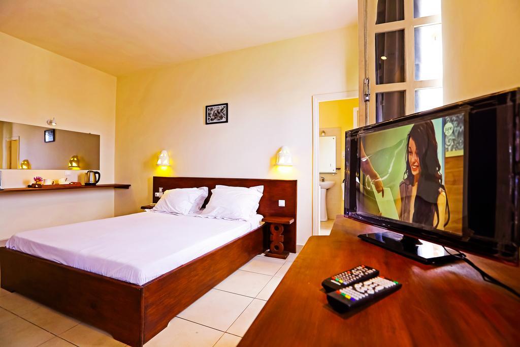 Le Lotus Bleu Hotel Antananarivo Room photo