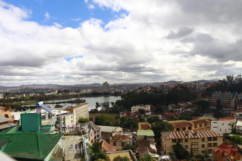 Le Lotus Bleu Hotel Antananarivo Exterior photo