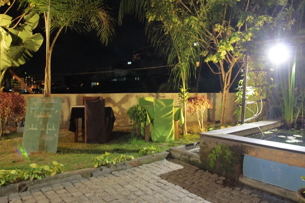 Le Lotus Bleu Hotel Antananarivo Exterior photo